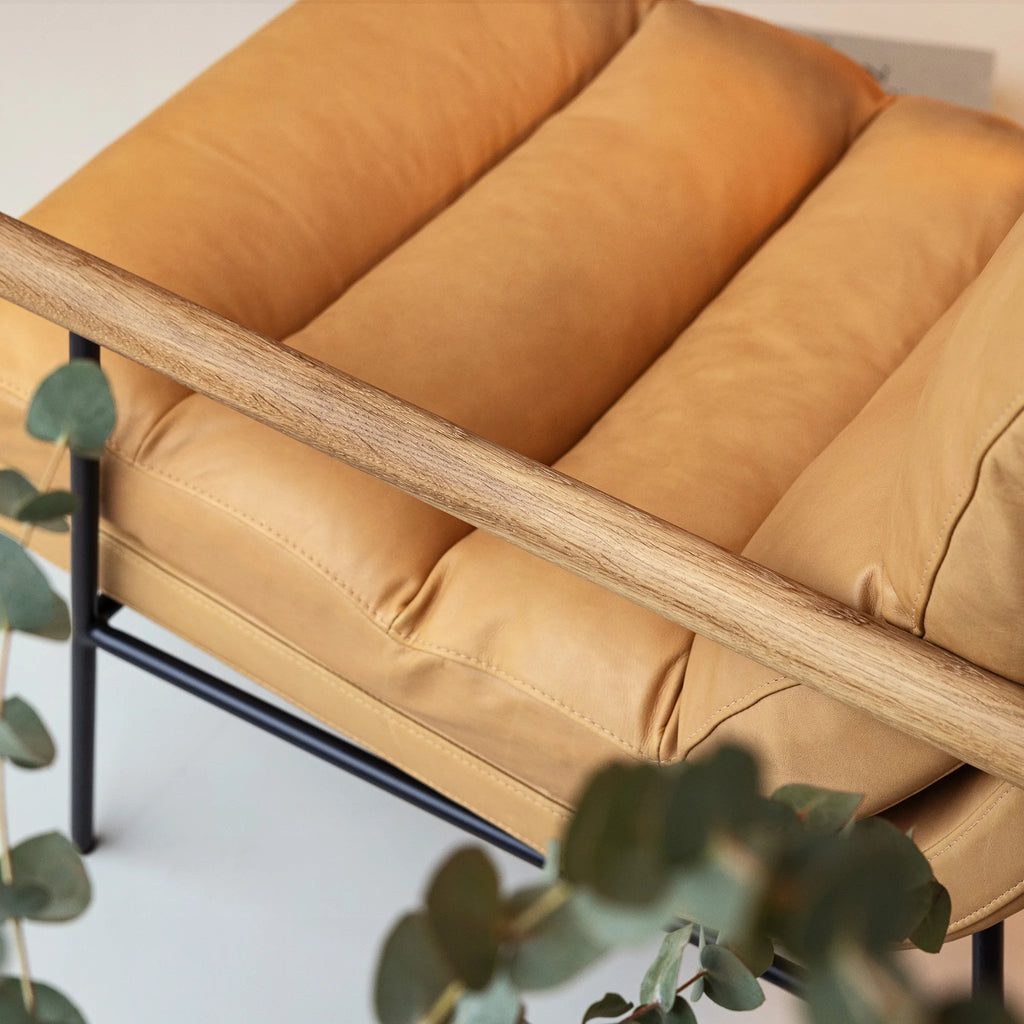 BILL Armchair in Latte Leather - Sits | Milola