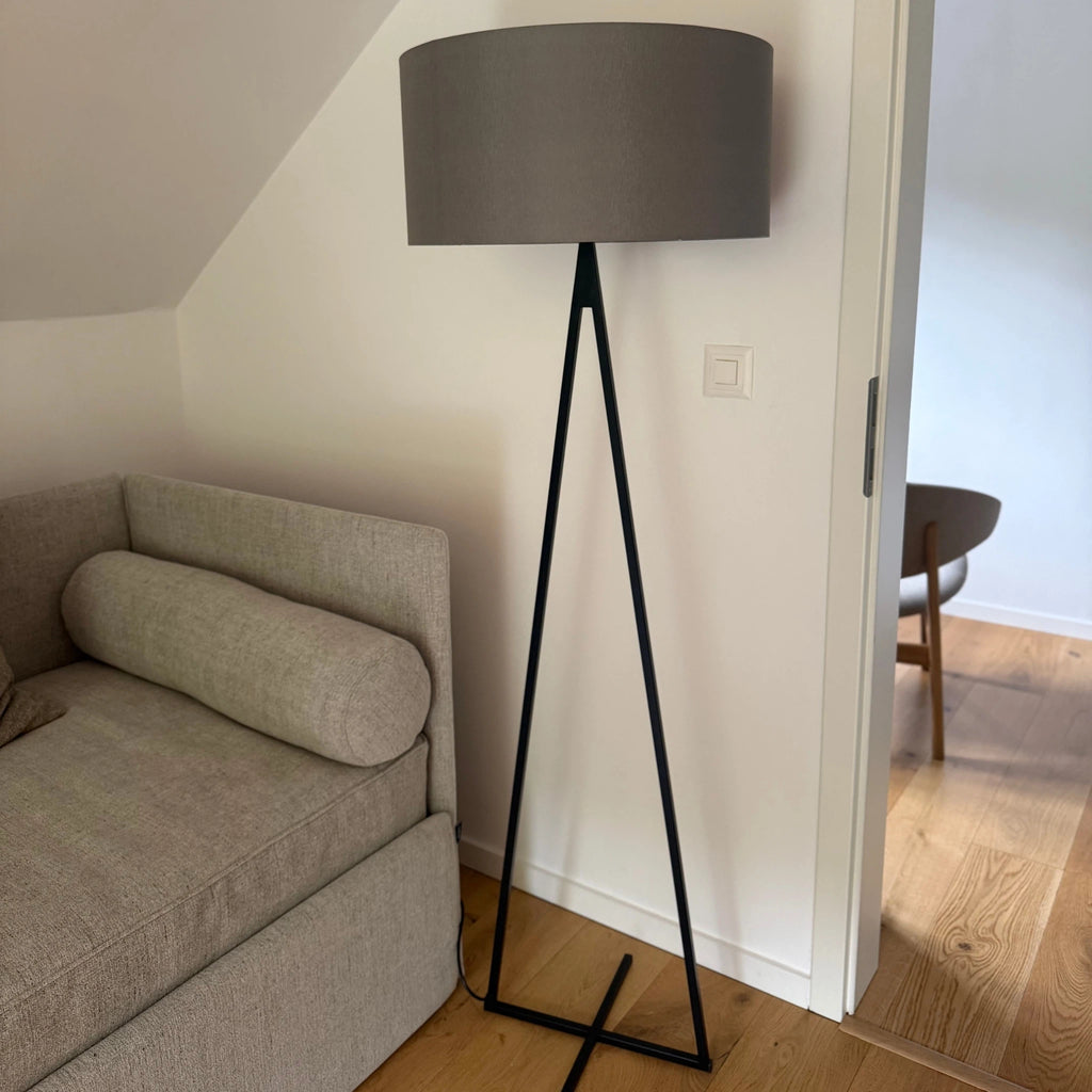 CROSS Lamp with Grey Shade - Masterlight | Milola