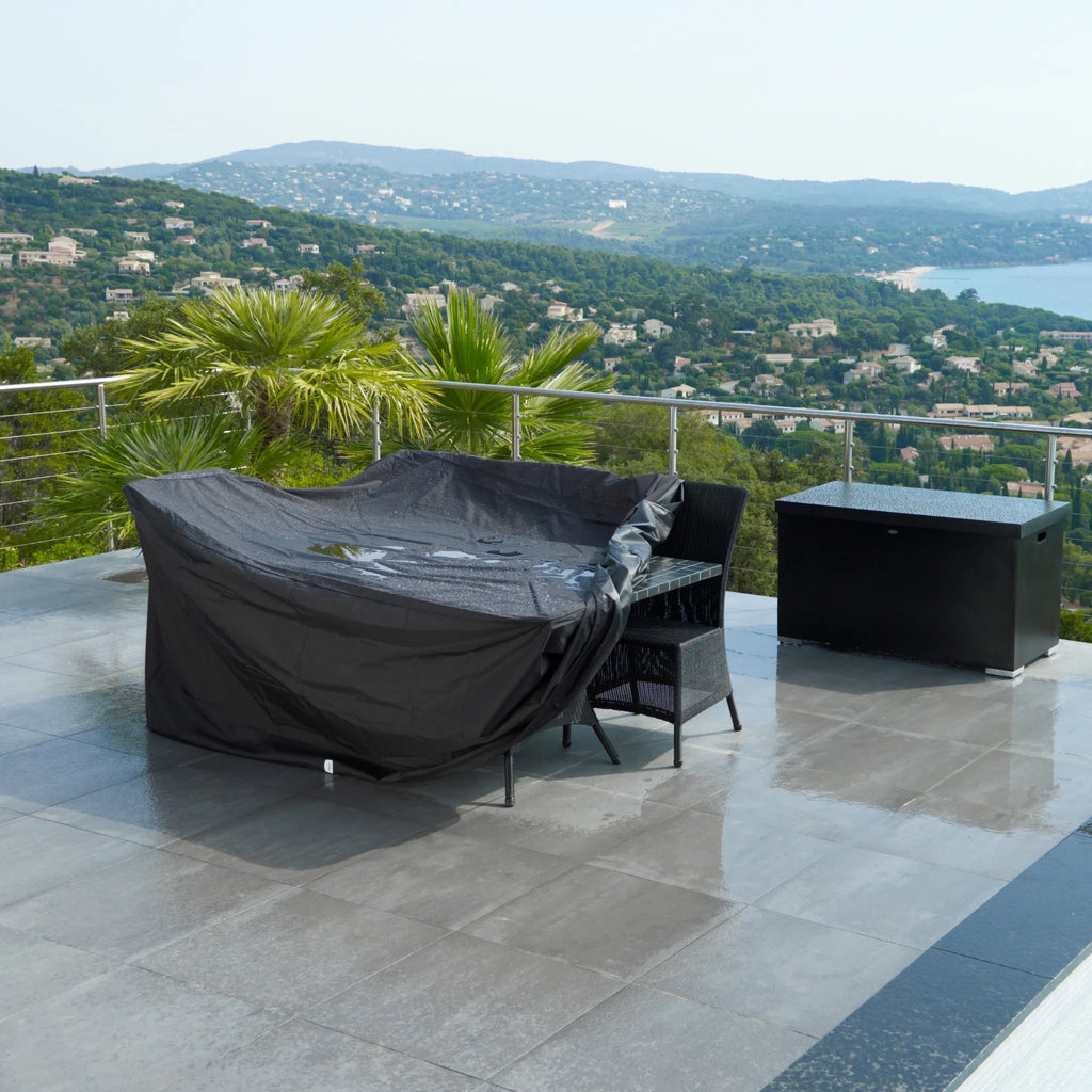 Cover 10 in Black - Cane-Line | Milola