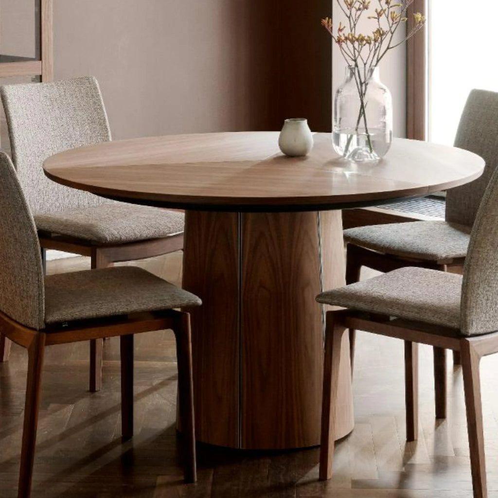 Skovby #33 Extendable Round Dining Table