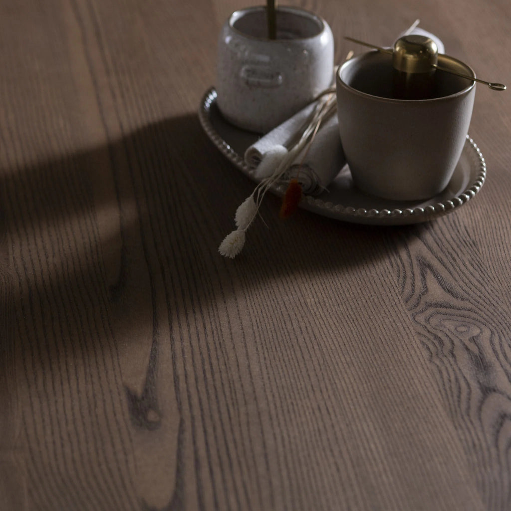 VELVET Solid Wood Round Extendable Dining Table with Fan Legs - Kristensen Kristensen | Milola