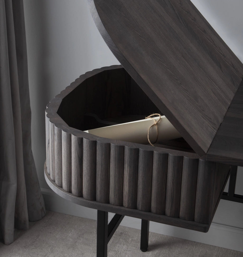 VELVET Wooden Desk - Minimalist Furniture - Kristensen Kristensen | Milola