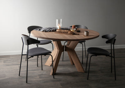 3 Reasons to Consider a Round/Oval Dining Table for your Home