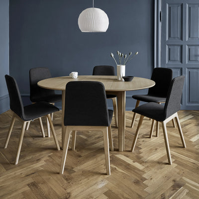Skovby #111 Extendable Round Dining Table in Oak Lacquer - Skovby | Milola