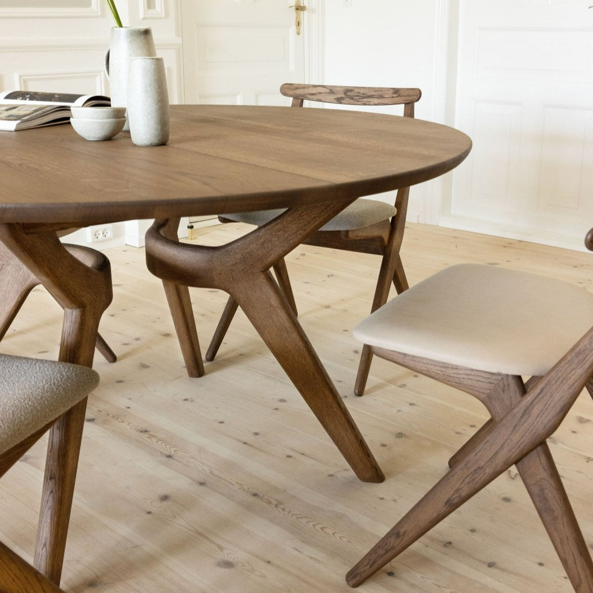 Amelia Round Extendable Solid Wood Dining Table