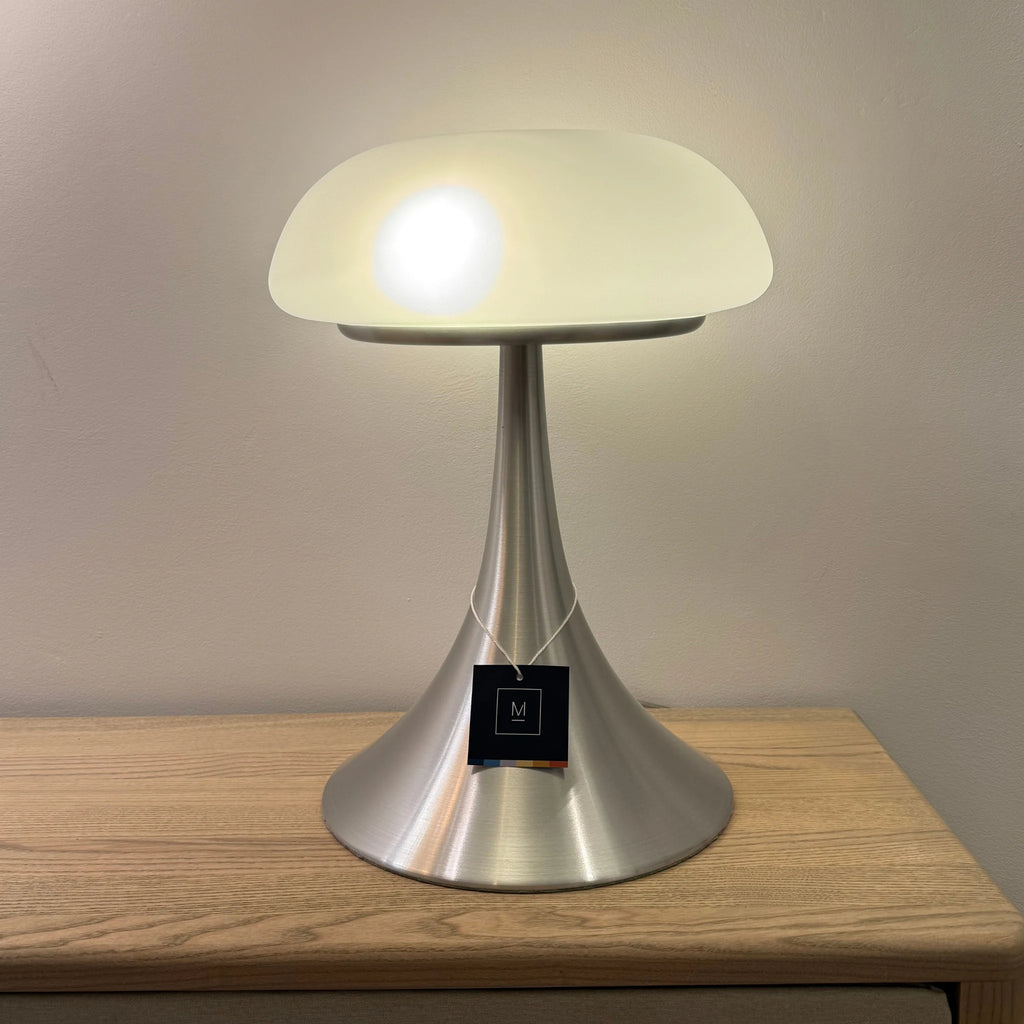 ANCILLA Stahllampe mit weißem Glas - OUTLET