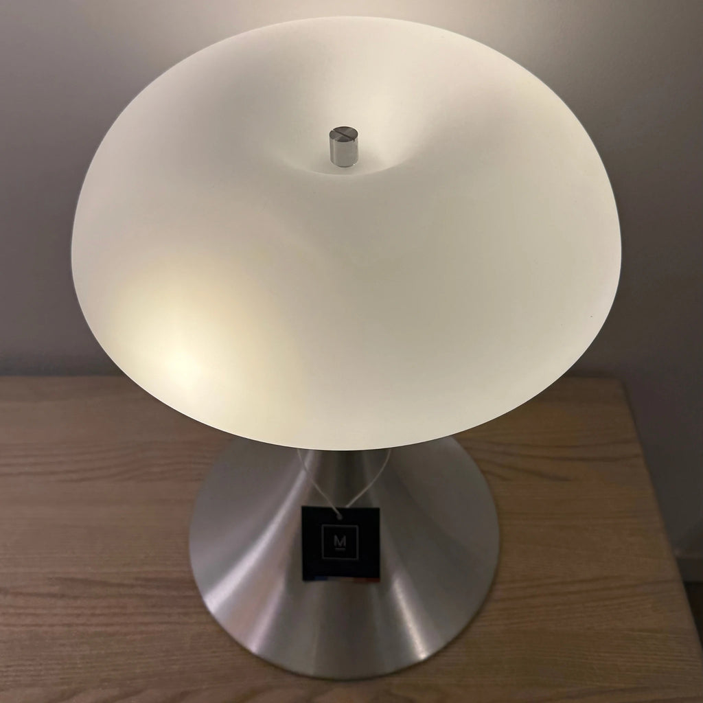ANCILLA Stahllampe mit weißem Glas - OUTLET