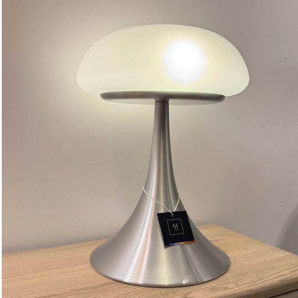 ANCILLA Stahllampe mit weißem Glas - OUTLET