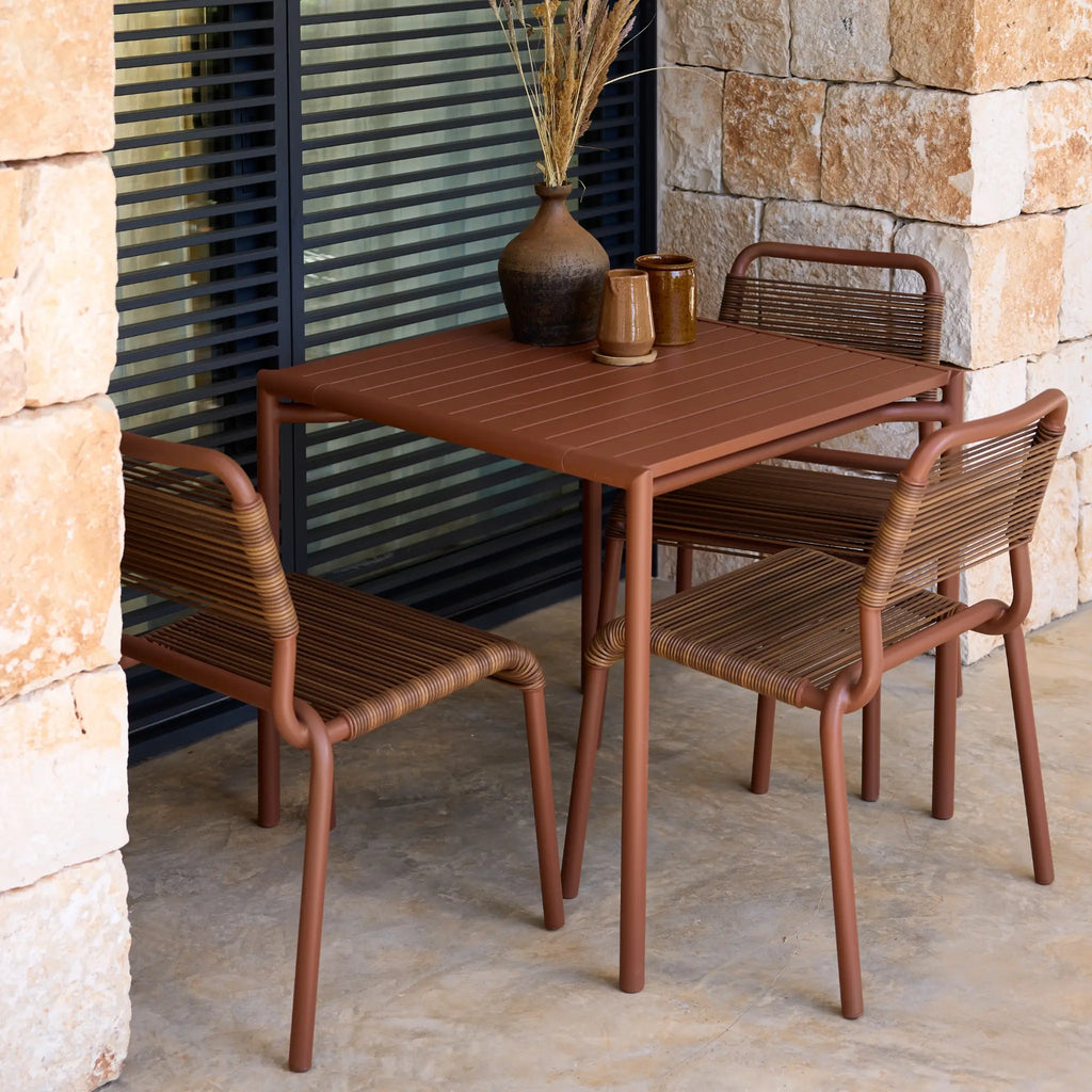 Al DENTE Outdoor Chair in Desert Red - Cane-Line | Milola