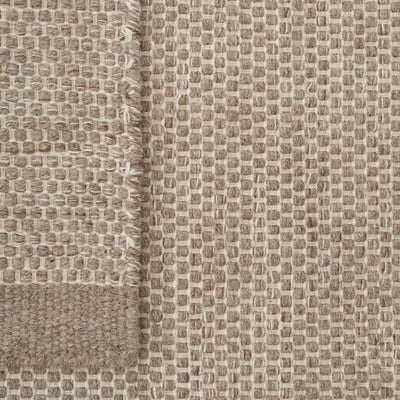 ASKO - Light Grey Rug - Minimalist Interior Design - Linie Design | Milola