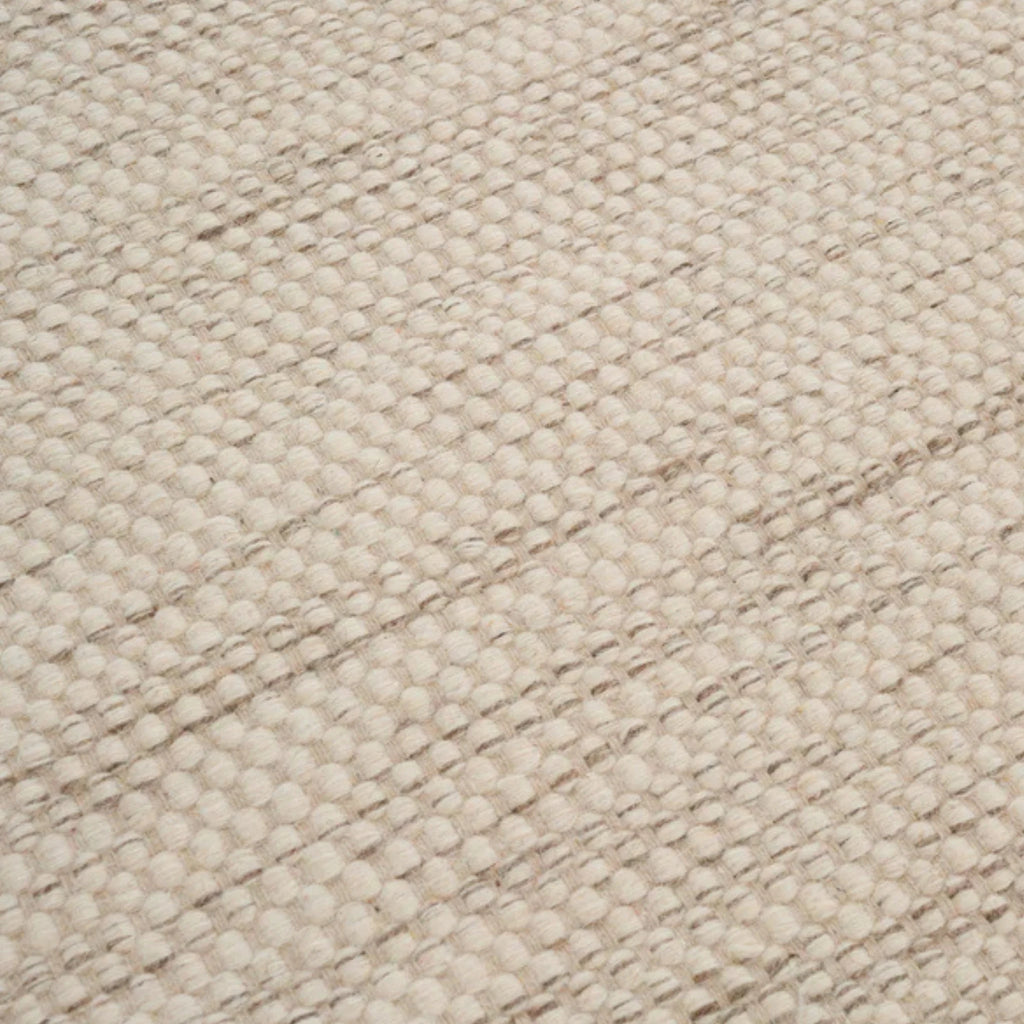 ASKO - Off-White Rug - Minimalist Interior Design - Linie Design | Milola