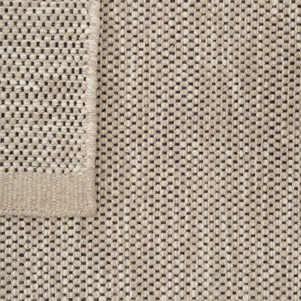 ASKO - Taupe Rug - Minimalist Interior Design - Linie Design | Milola