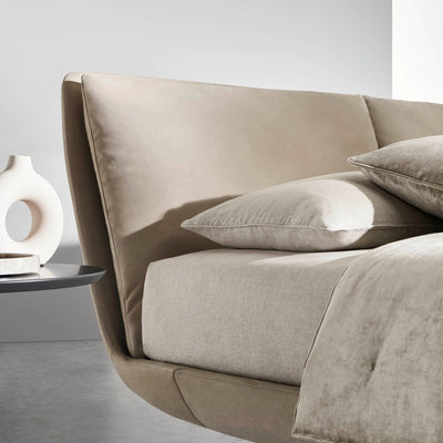 BIGGIE H.18 Bed in Beige Leather Hermitage Col. 008 - Twils | Milola