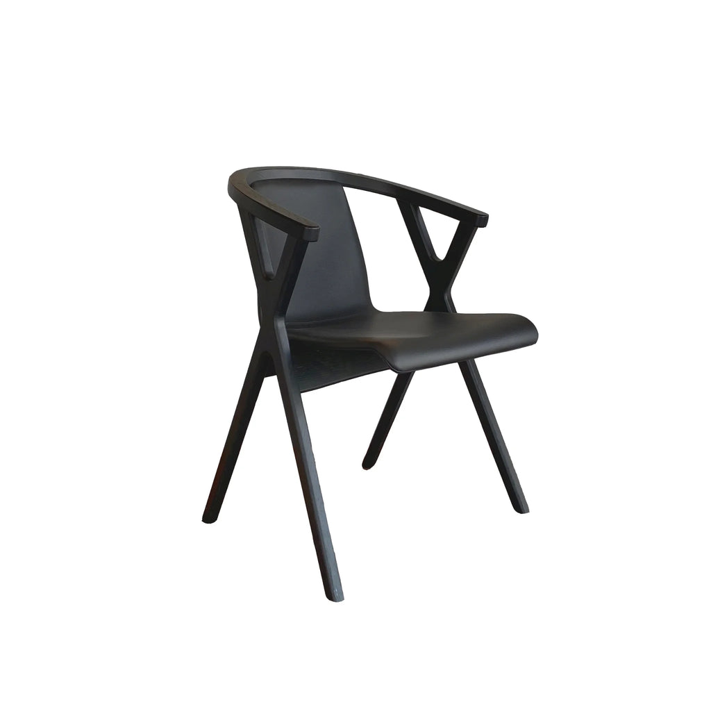 CASØ MR. X Dining Chair in Black Stained oak with Black Leather Seat - CASØ | Milola