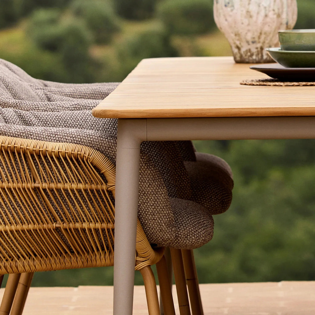 CORE - Outdoor Dining Table - Teak/Aluminium - Cane-Line | Milola