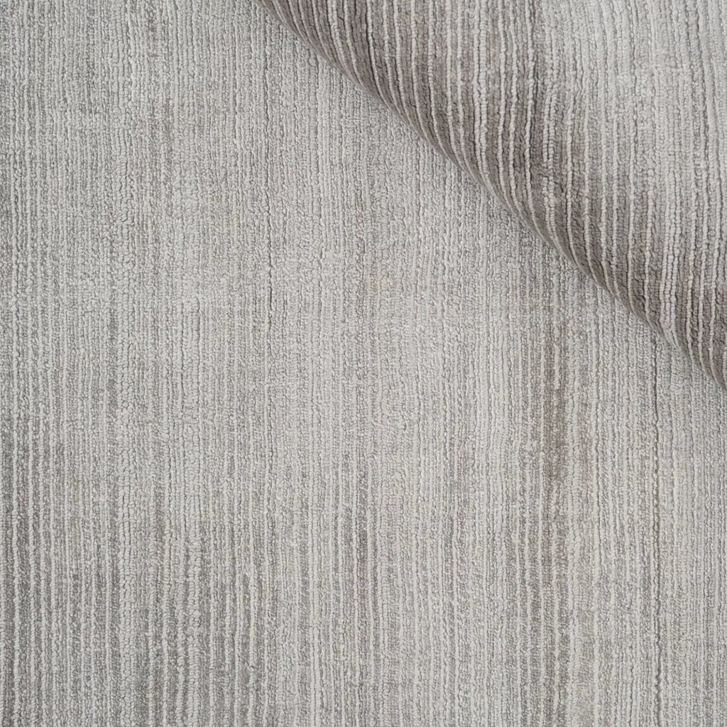 COVER Rug - Elegant Velvet in Grey - Linie Design | Milola