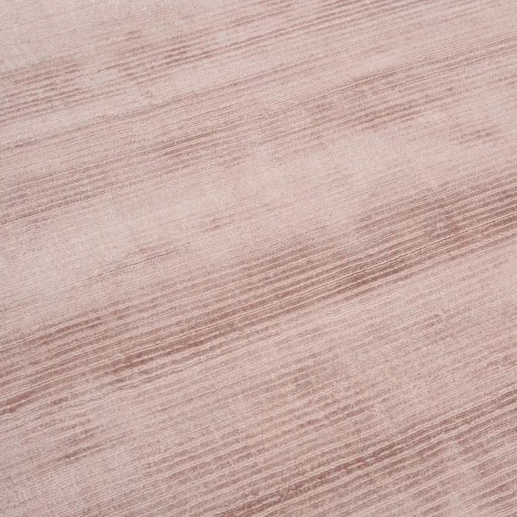 COVER Rug - Elegant Velvet in Rose - Linie Design | Milola 