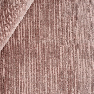 COVER Rug - Elegant Velvet in Rose - Linie Design | Milola 