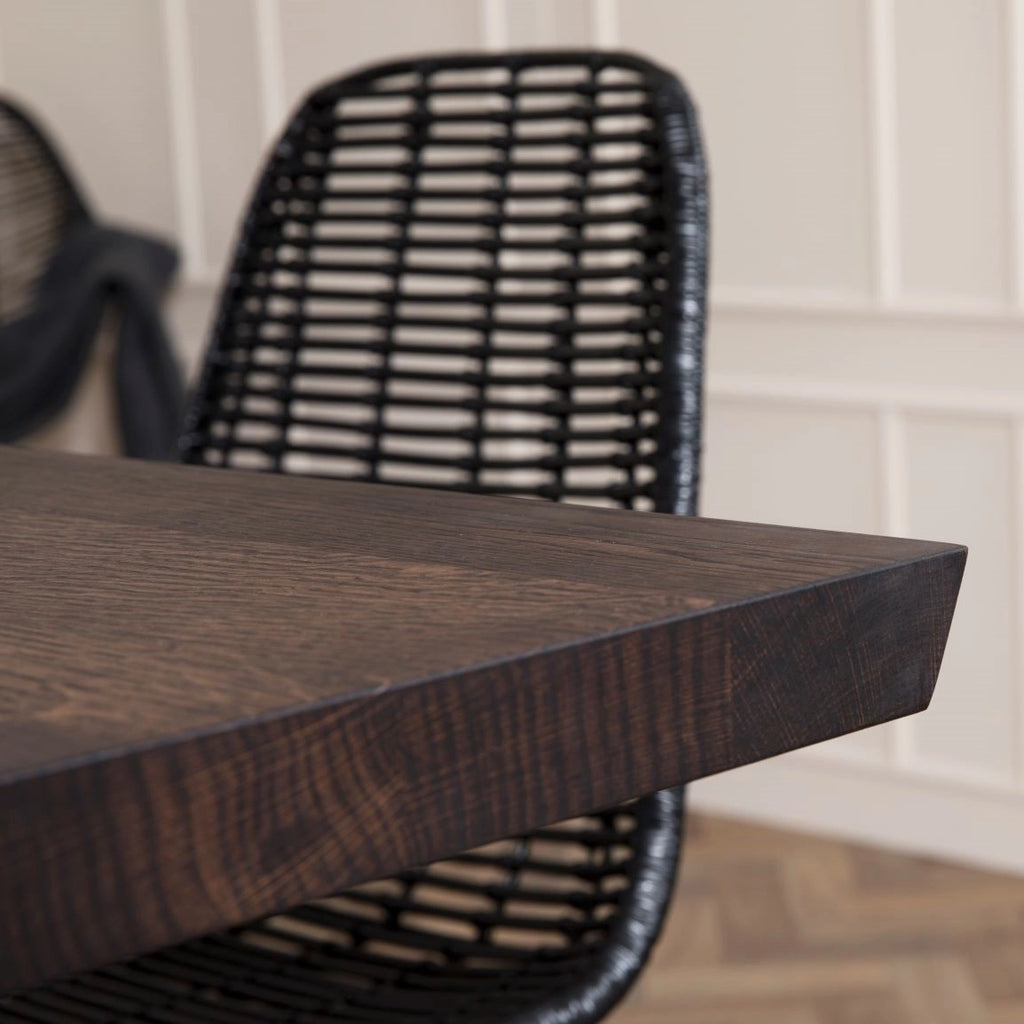 Tables de salle à manger en bois massif avec pieds en plaque d'acier ELEGANT