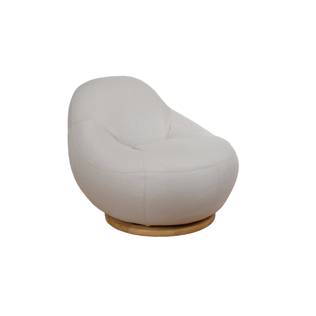 GEM Outdoor Lounge Chair in Sand - Cane-Line | Milola