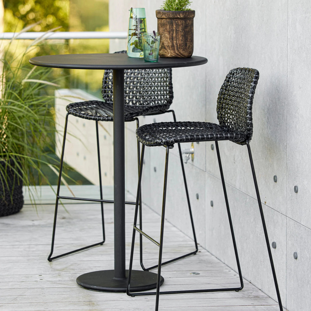 GO Round Outdoor Bar table in Lava Grey - Cane Line | Milola