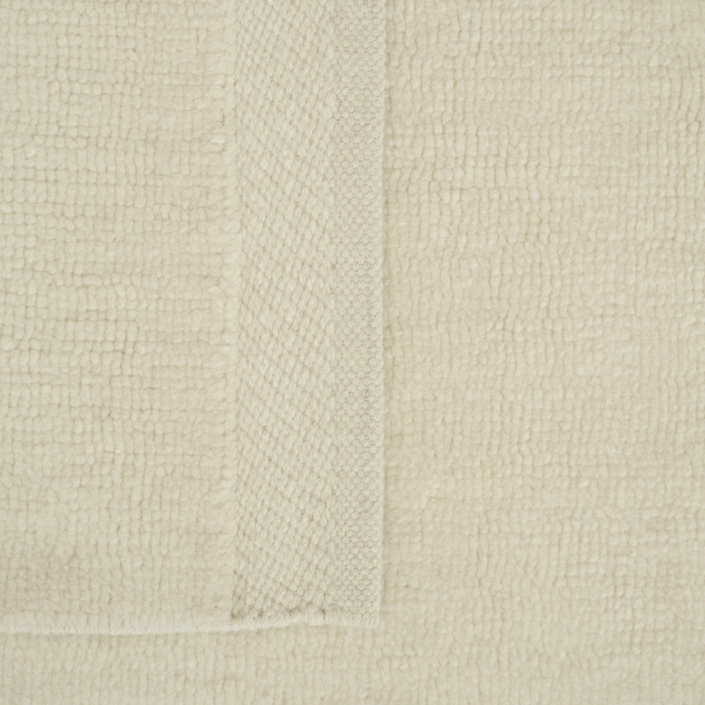 HUSHED FRAME Rug in White - Linie Design | Milola