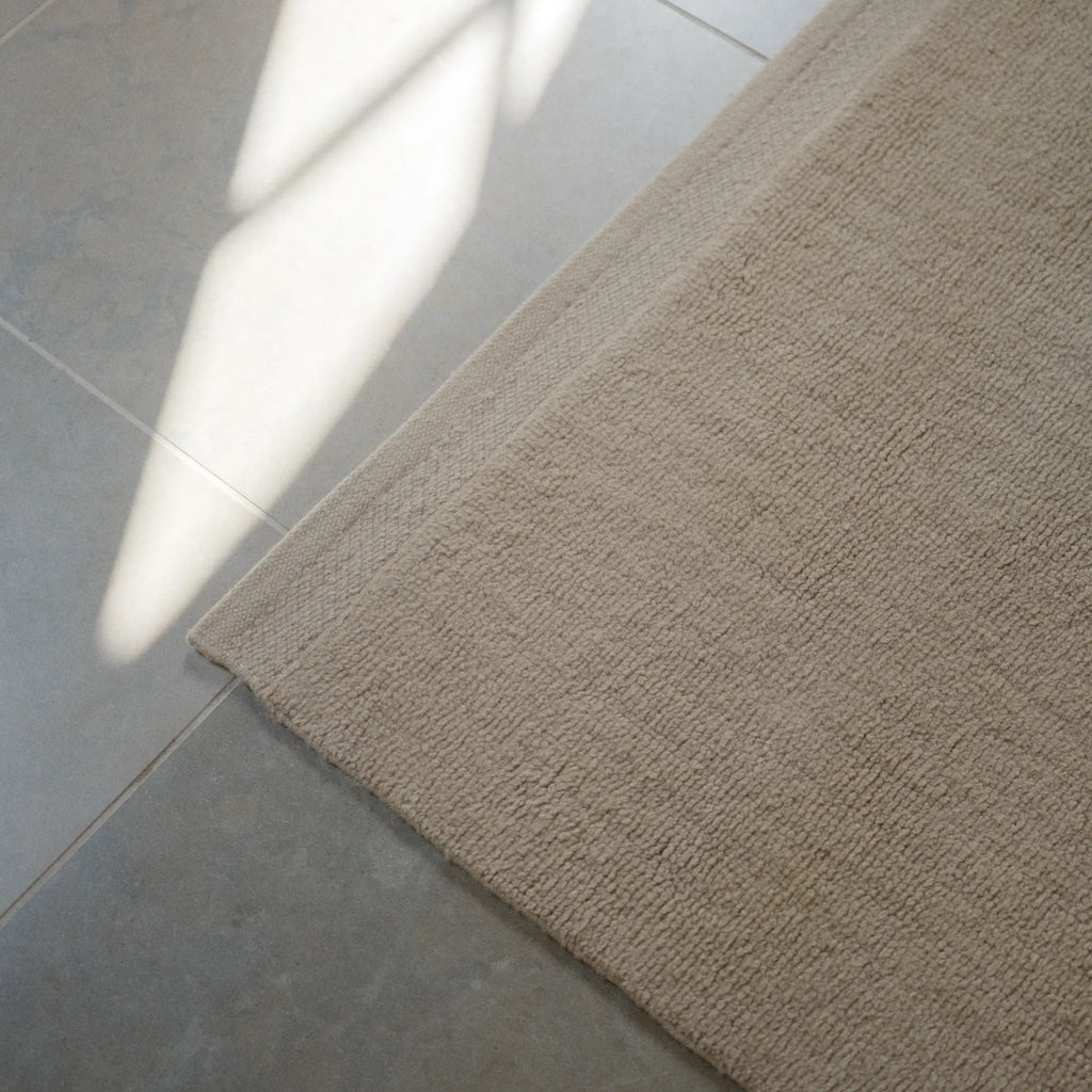 HUSHED FRAME Rug in Beige - Linie Design | Milola