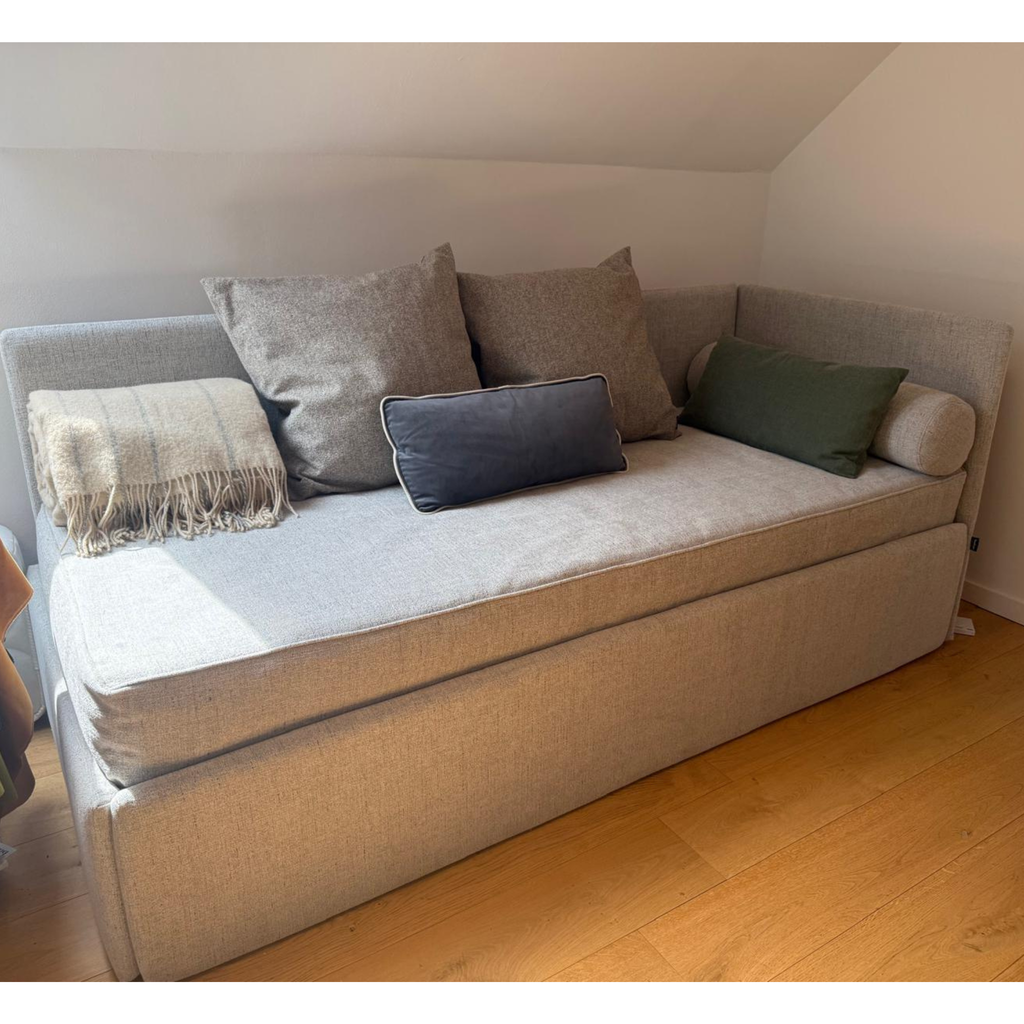 LINE Sofa Bed_OUTLET