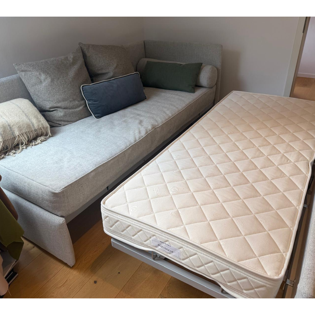 LINE Sofa Bed_OUTLET