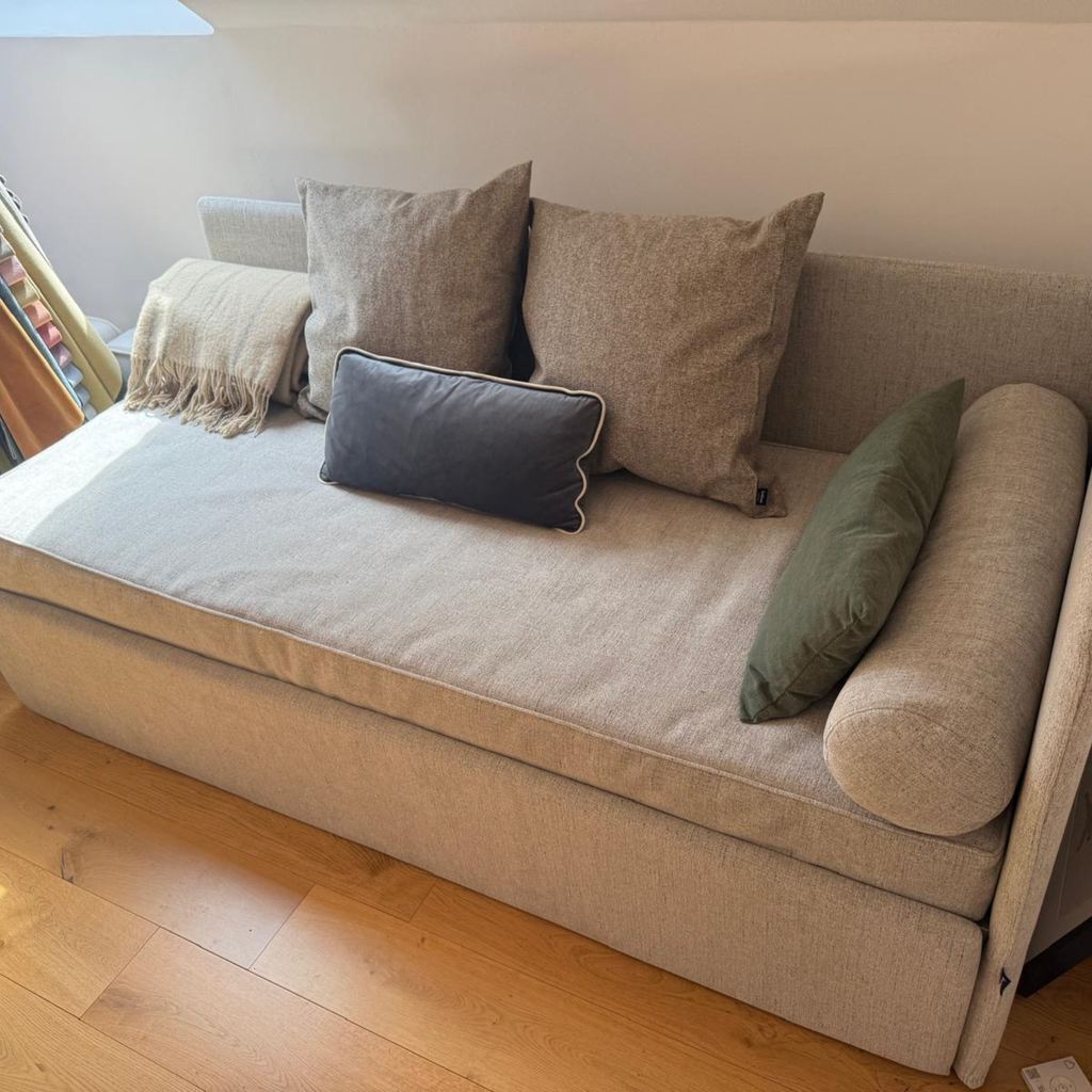 LINE Sofa Bed_OUTLET