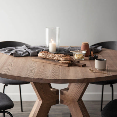 MONOGRAM Solid Wood Round Extendable Dining Table - Kristensen Kristensen | Milola