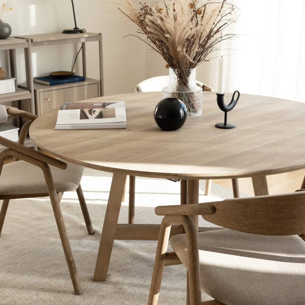 OPTIC Wood Extendable Round Dining Table - Kristensen Kristensen | Milola