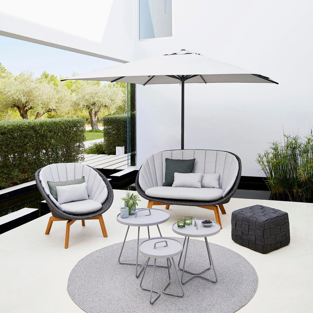 Peacock 2-Seater Outdoor Sofa - Elegant Outdoor Sofa in Light Grey - Cane-Line | Milola