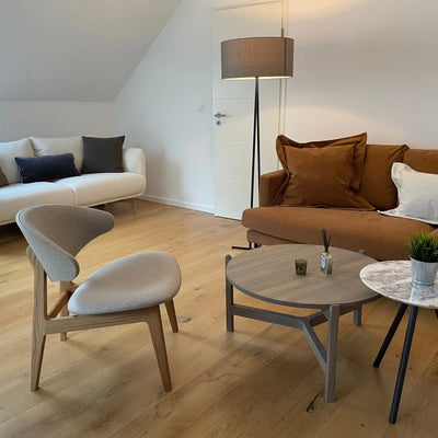 RAM Lounge Chair in Natural Oiled Oak with Cream/Beige Fabric - Kristensen | Milola