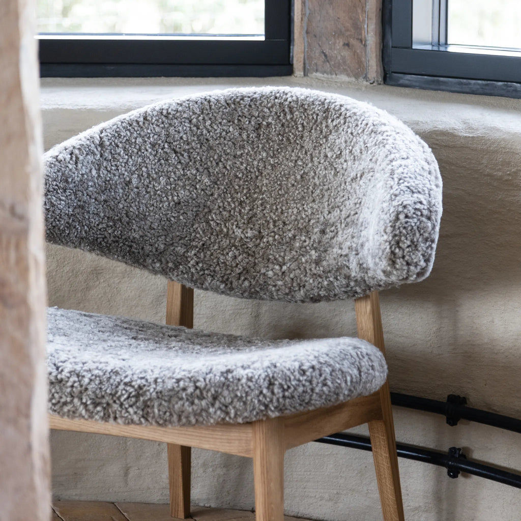 RAM SHELL Lounge Chair