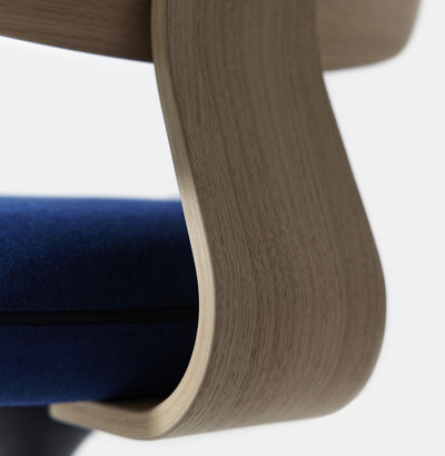 SAVO 360 Meeting Chair in Blue - Scandinavian Office Furniture | Milola