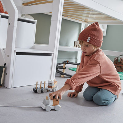 SEMI-HIGH Bed with Stepladder in White - Lifetime Kidsrooms | Milola