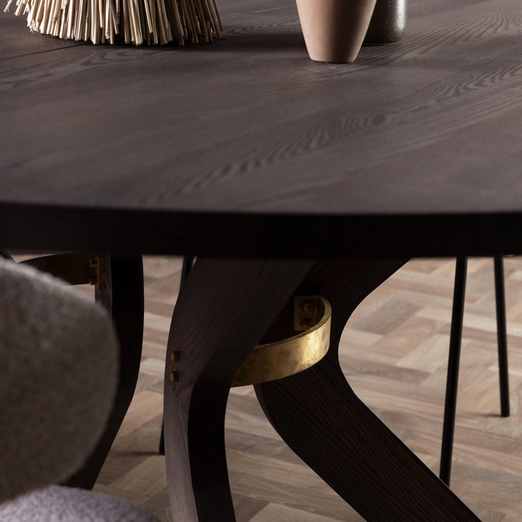 SYDNEY Solid Wood Round Dining Table in Mocca Brown Oiled Ash - Danish Design - Kristensen Kristensen | Milola