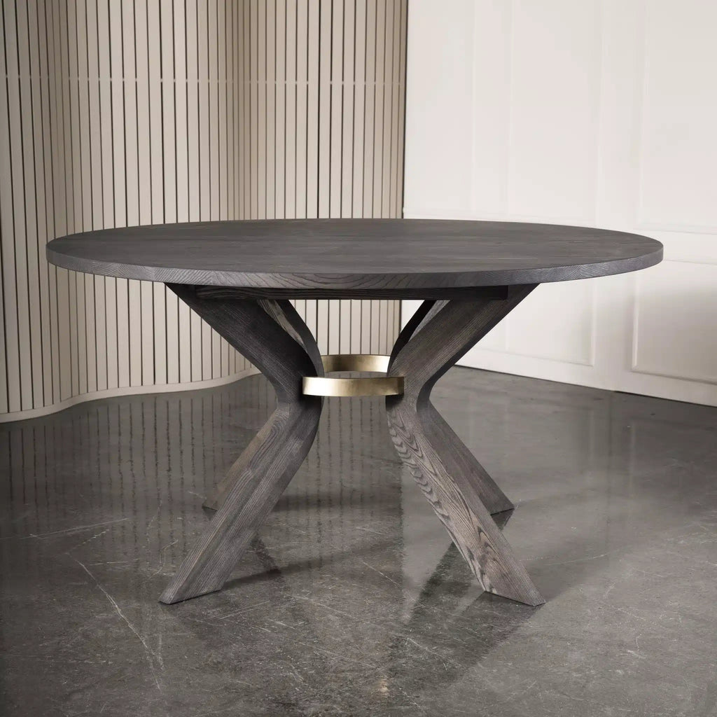 SYDNEY Solid Wood Round Dining Table - Extendable - Danish/Nordic Design - Kristensen Kristensen | Milola