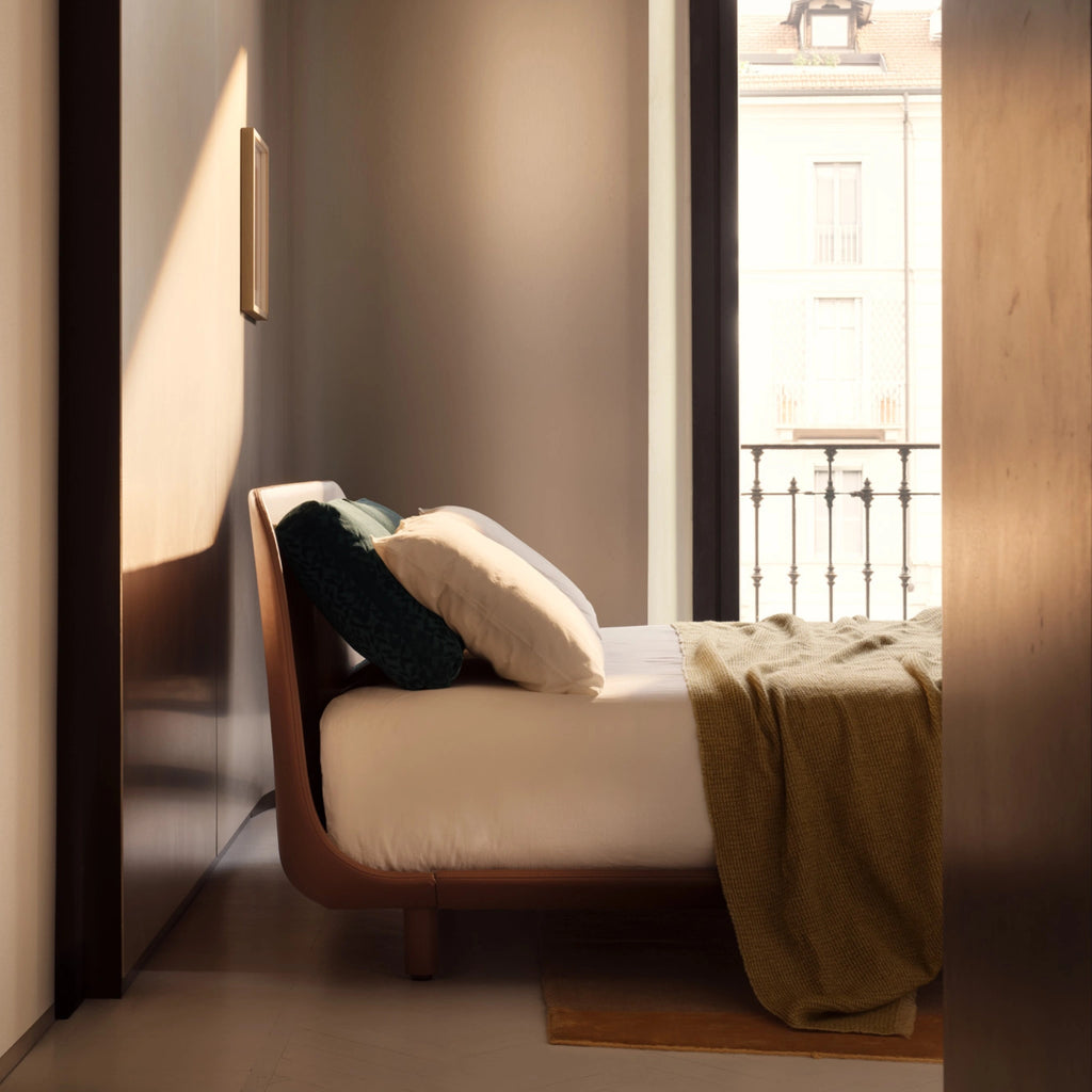 Tata Bed - Upholstered Bed with Reclining Cushions - Bolzan | Milola