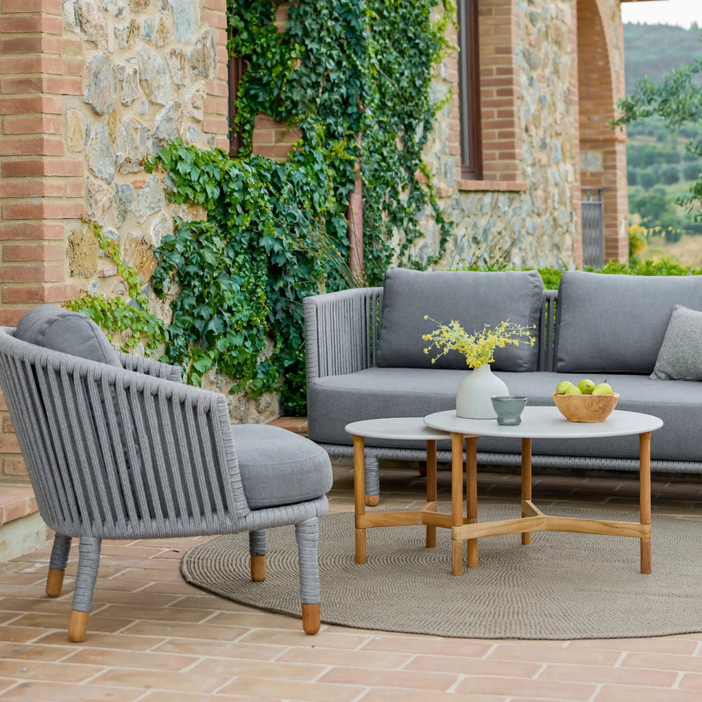 Twist Outdoor Coffee Table - Elegant Outdoor Coffee Table in Light Grey - Cane-Line | Milola