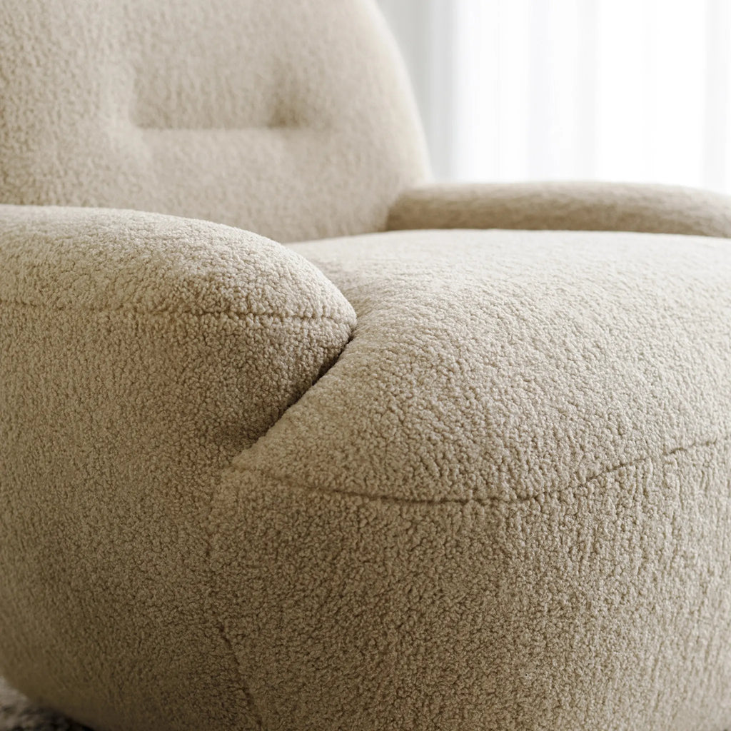 UMA Armchair in Beige - Sits | Milola