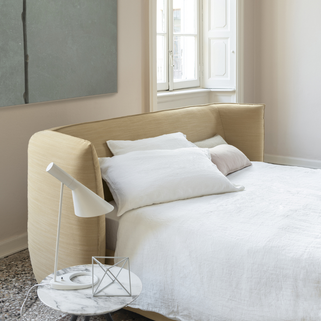 JILL - Upholstered Bed - Stylish Italia Design - Bolzan | Milola 