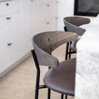 Dining Chairs & Bar Stools