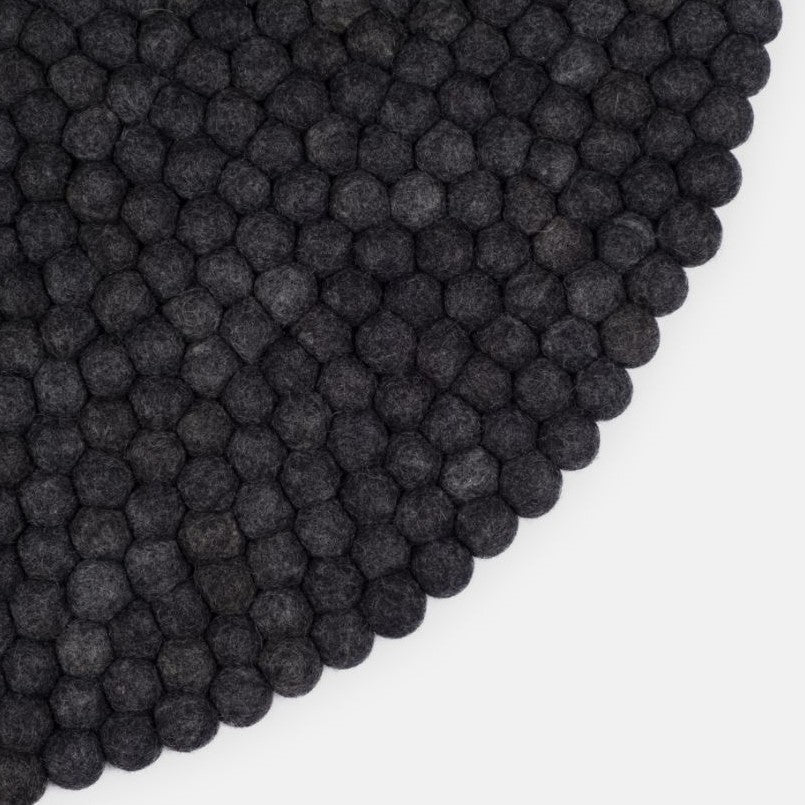 HUGO Felt Ball Round Rugs - MyFelt | Milola