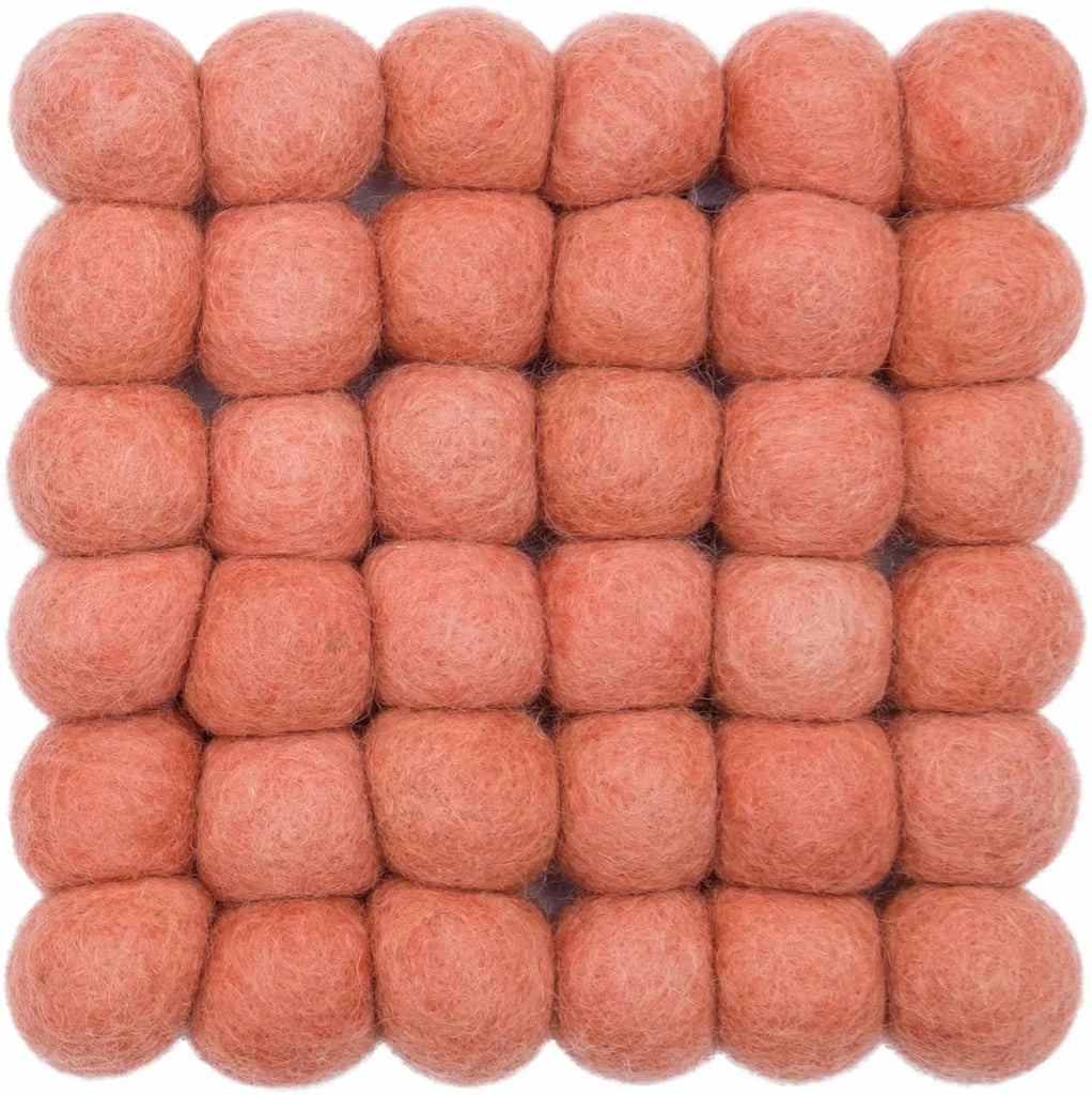 LEA Felt Ball Rectangle Rug in Pink - MyFelt | Milola