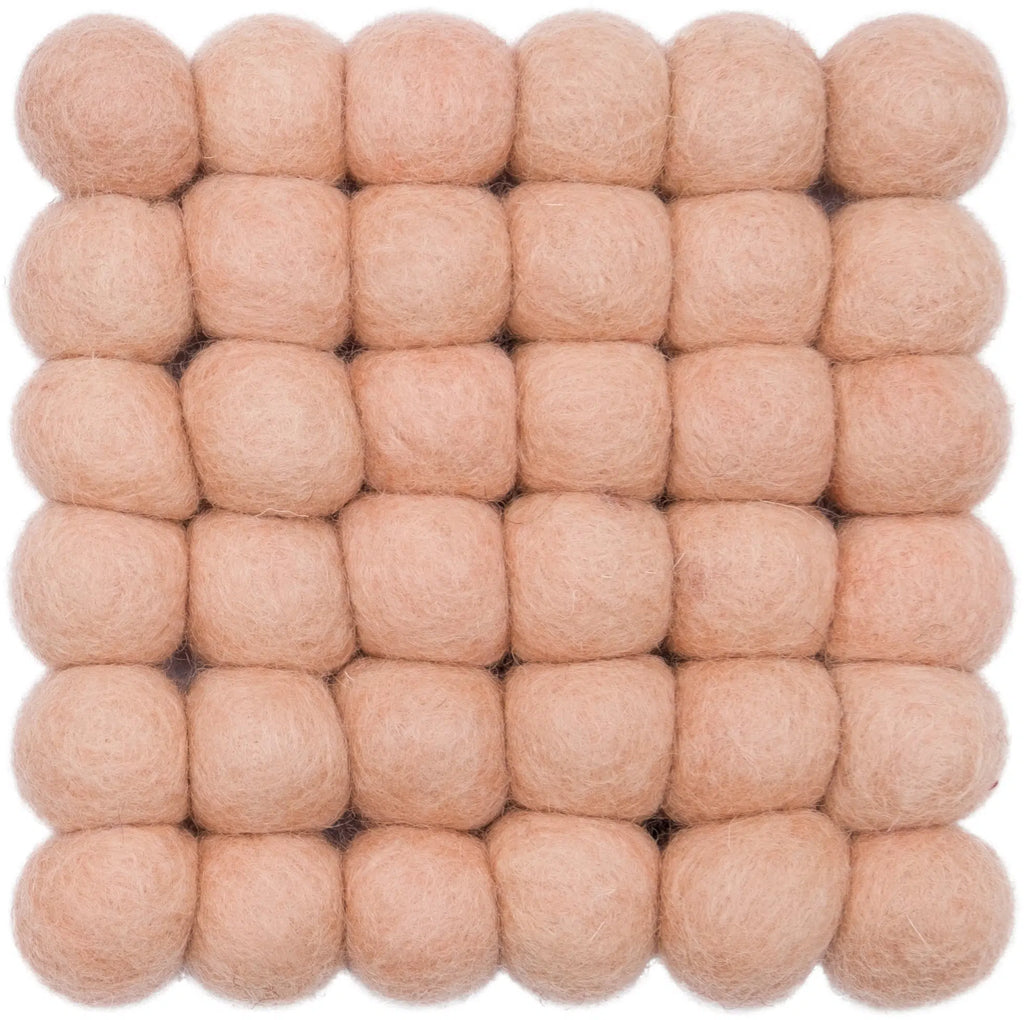 MERLE Felt Ball Rectangle Rug in Pink - MyFelt | Milola