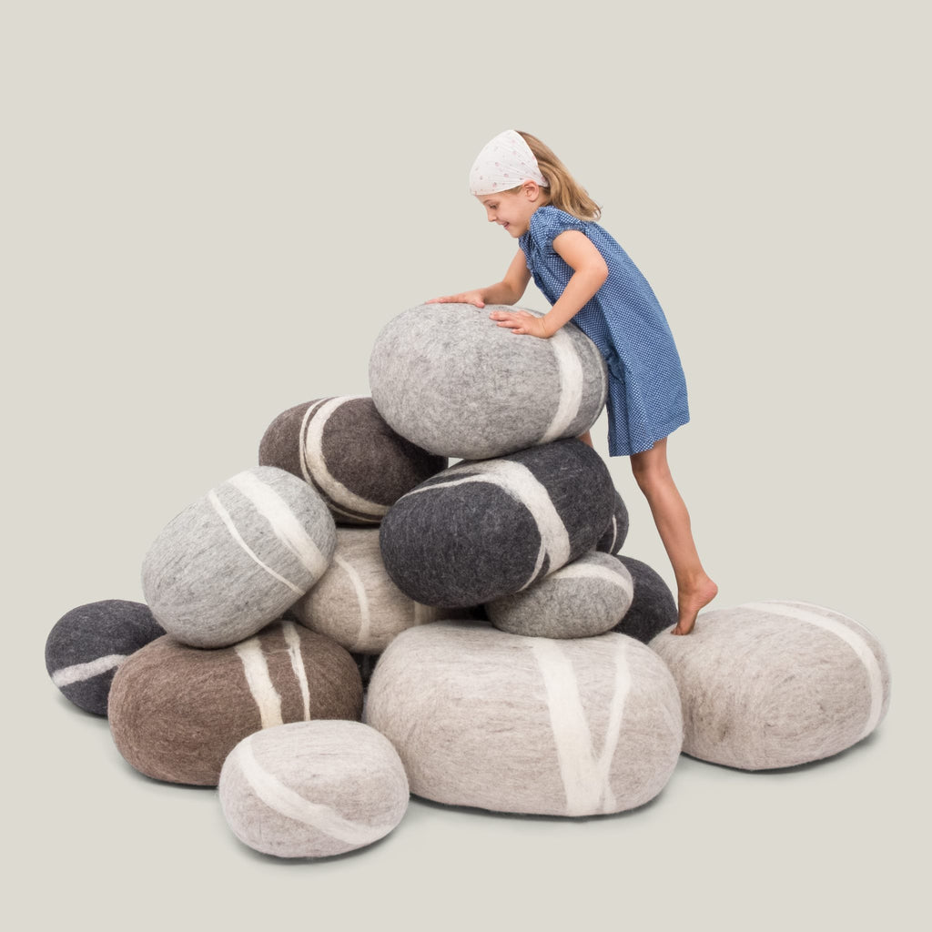 OSKAR Felt Pebble Pouf - Minimalist - Myfelt | Milola