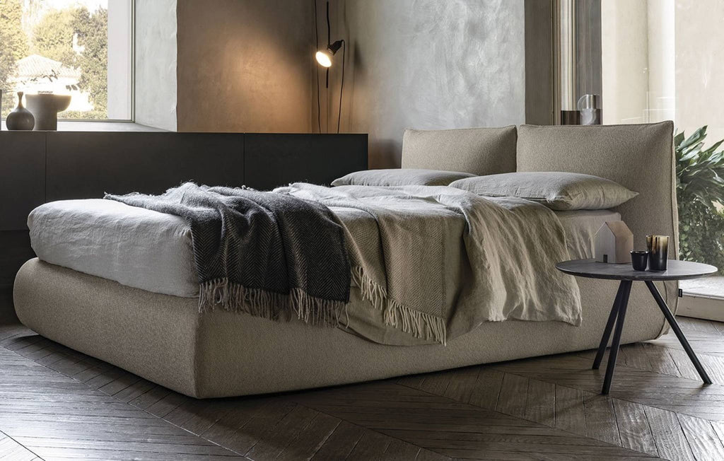 VENUS - Upholstered Bed - Elegant Design - Bolzan | Milola