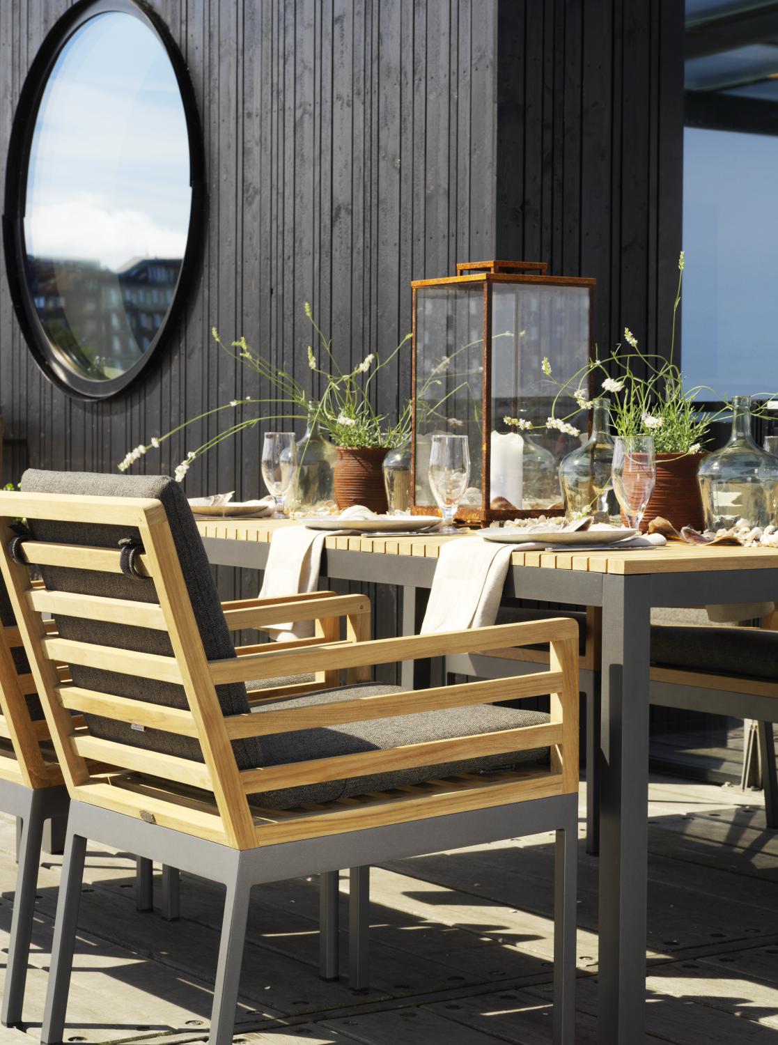 Zalongo Outdoor Dining Table - Teak & Aluminium